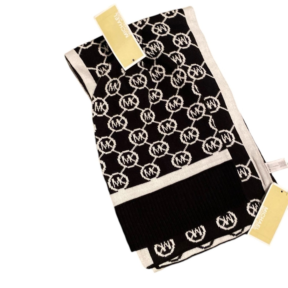 Authentic Michael Kors Set Logo Women's 2 Color Scarf Black White and hat - Picture 6 of 7